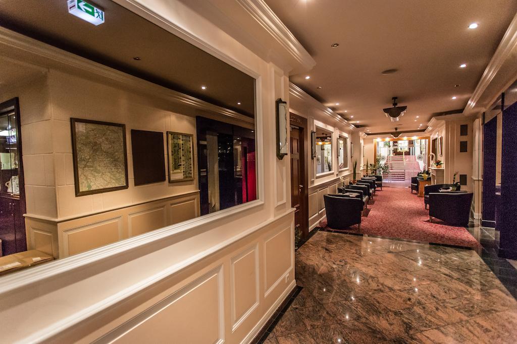 Schloss-Hotel Petry تريس كاردن المظهر الخارجي الصورة
